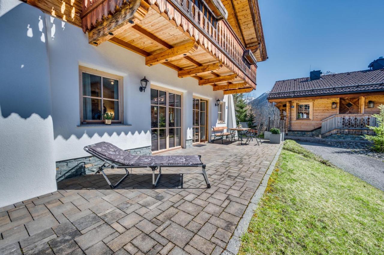 Chaletdorf Am Sonnenhang Neukirchen am Grossvenediger Exterior photo